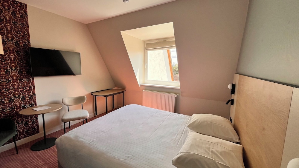 Standard Double Room - Photo 4