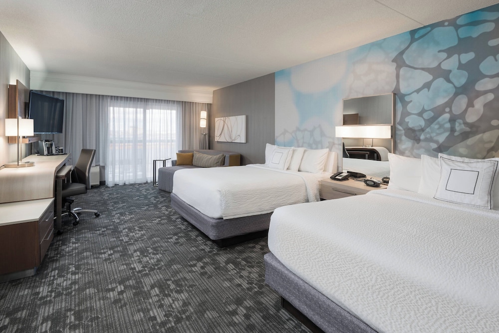 Room, Multiple Beds