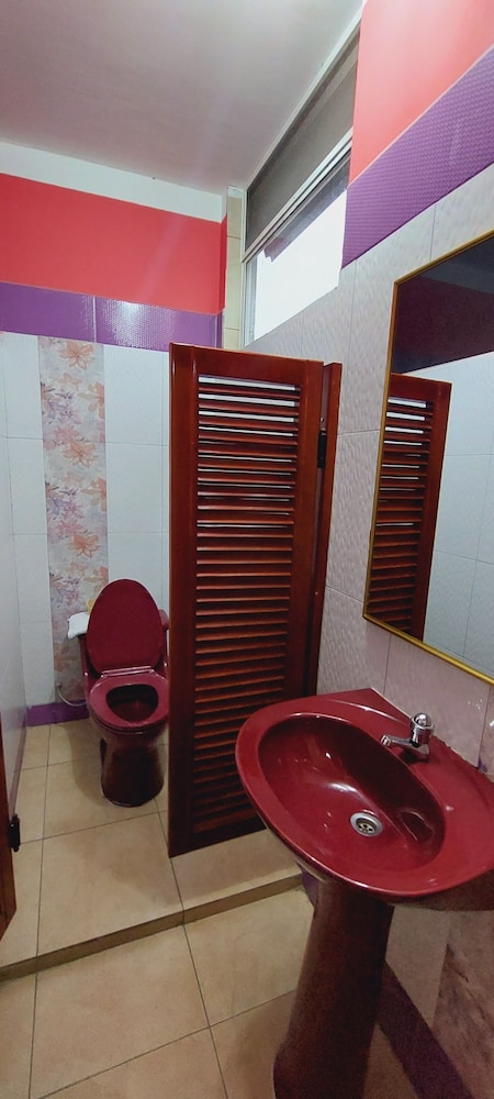 Exclusive Studio, 1 King Bed with Sofa bed photo 3