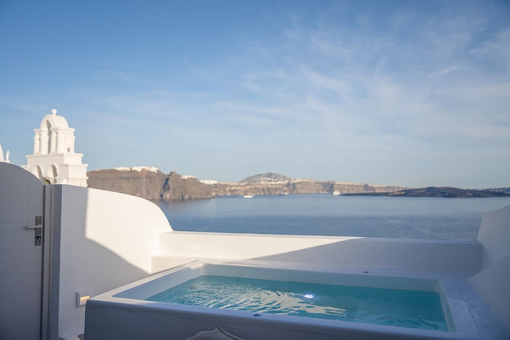 Elite Villa, 2 Bedrooms, Hot Tub, Sea View