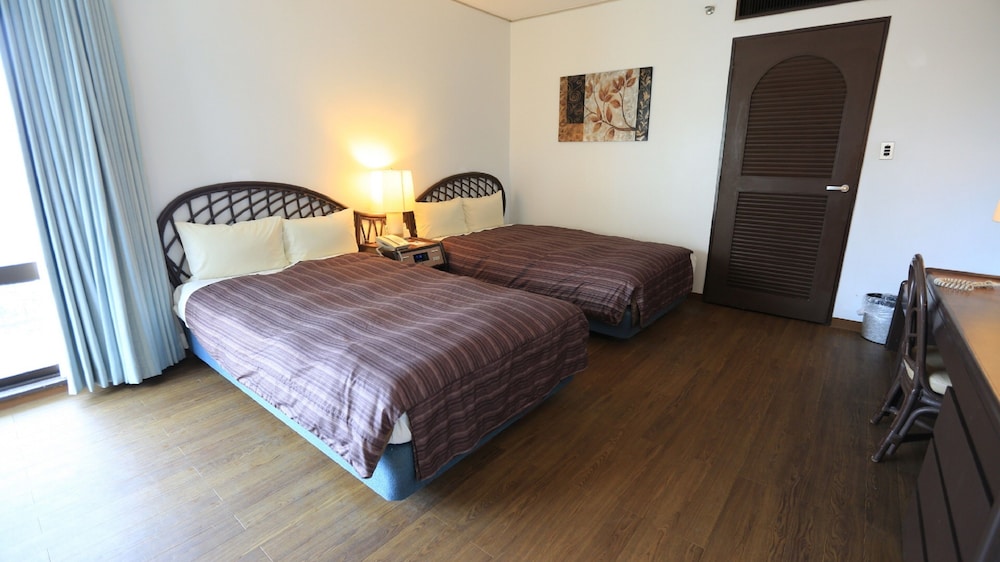 Standard Room Crystal Tower, Ocean View, Non Smoking photo 3