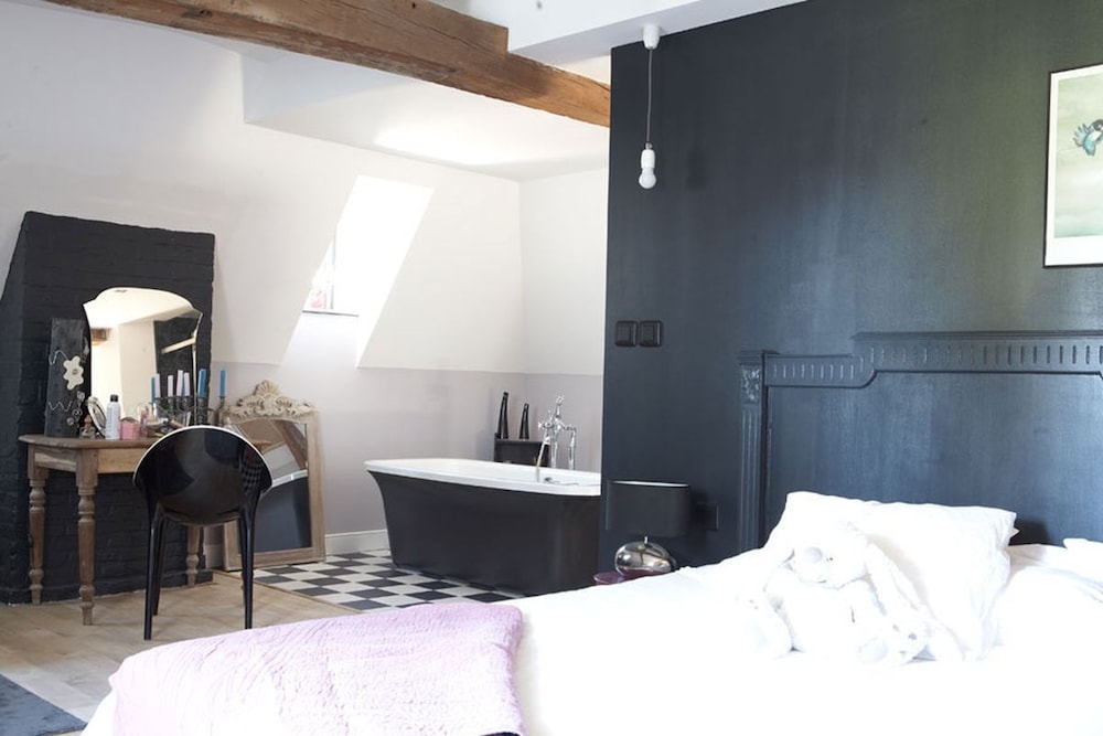 Superior Suite, Ensuite, Garden View - Photo 3
