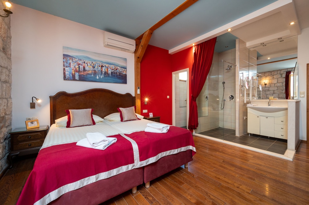 Triple Room - Photo 5