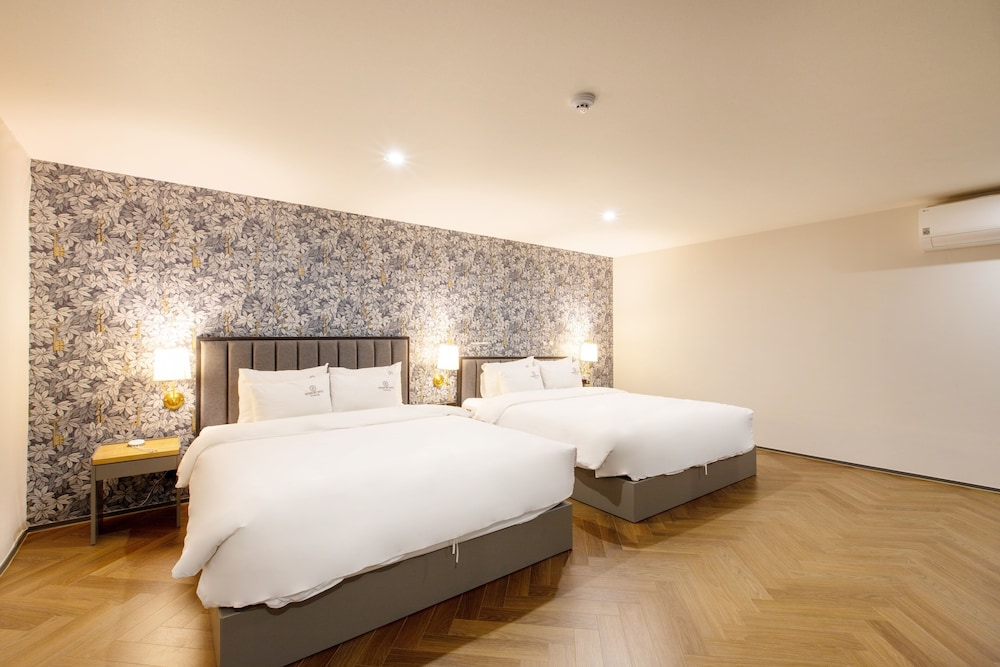 Suite Twin - Photo 16