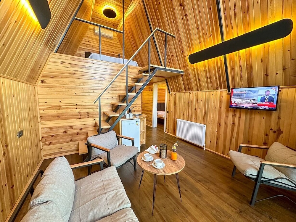 Family Bungalow photo 2
