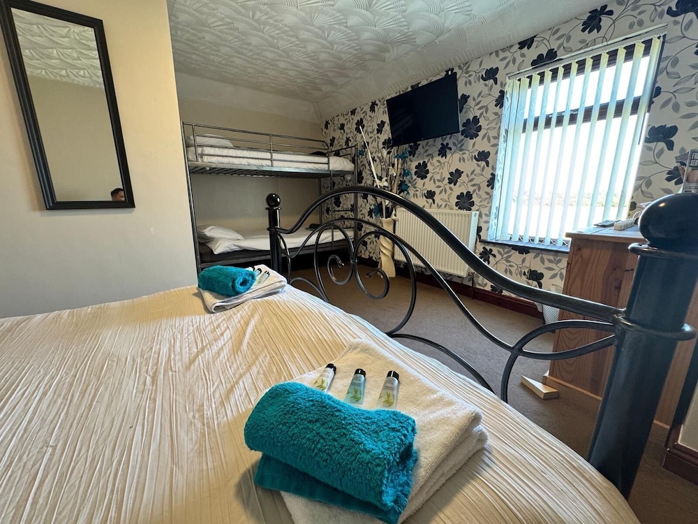 Suite, Private Bathroom (King William)