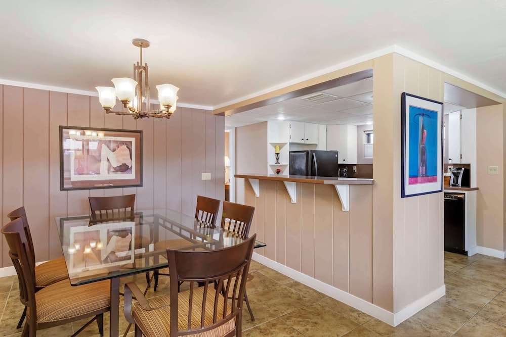 Suite, Multiple Beds, Non Smoking, Kitchen photo 1