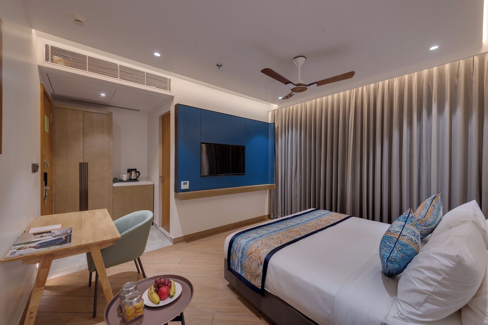 Deluxe room with King Bed