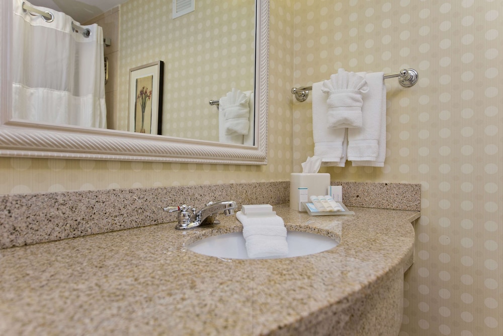Room, Accessible - Photo 7