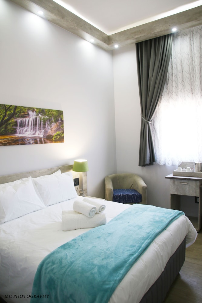 Standard Double Room photo 2