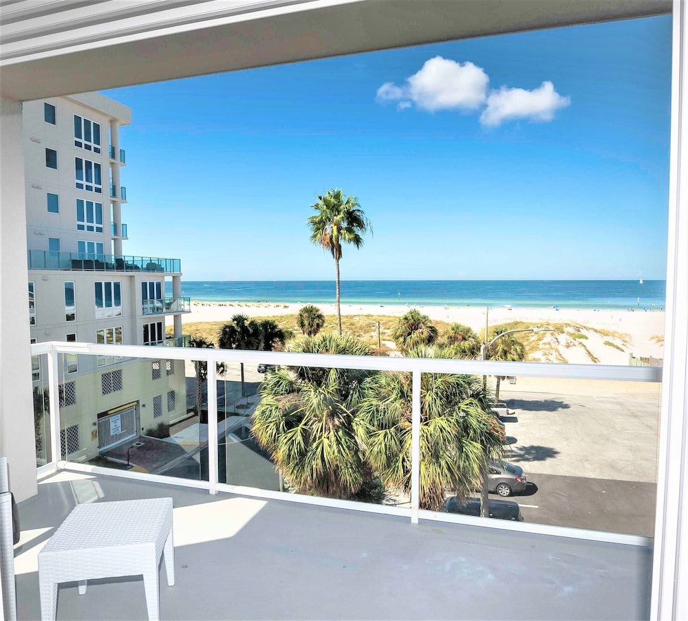 Deluxe Suite, 2 Bedrooms, Ocean View