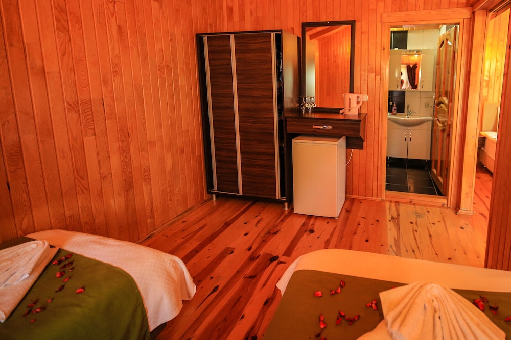 Quadruple Bungalow Room photo 2