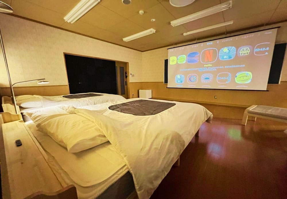 Luxury Triple Room, Multiple Beds, Mountain View
