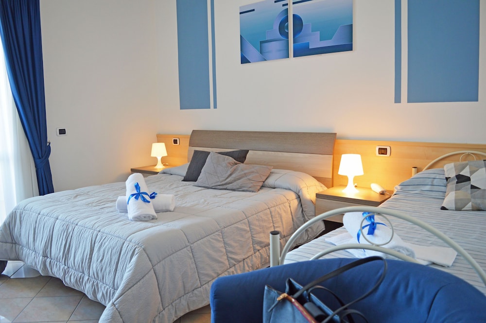 Standard Triple Room, Balcony