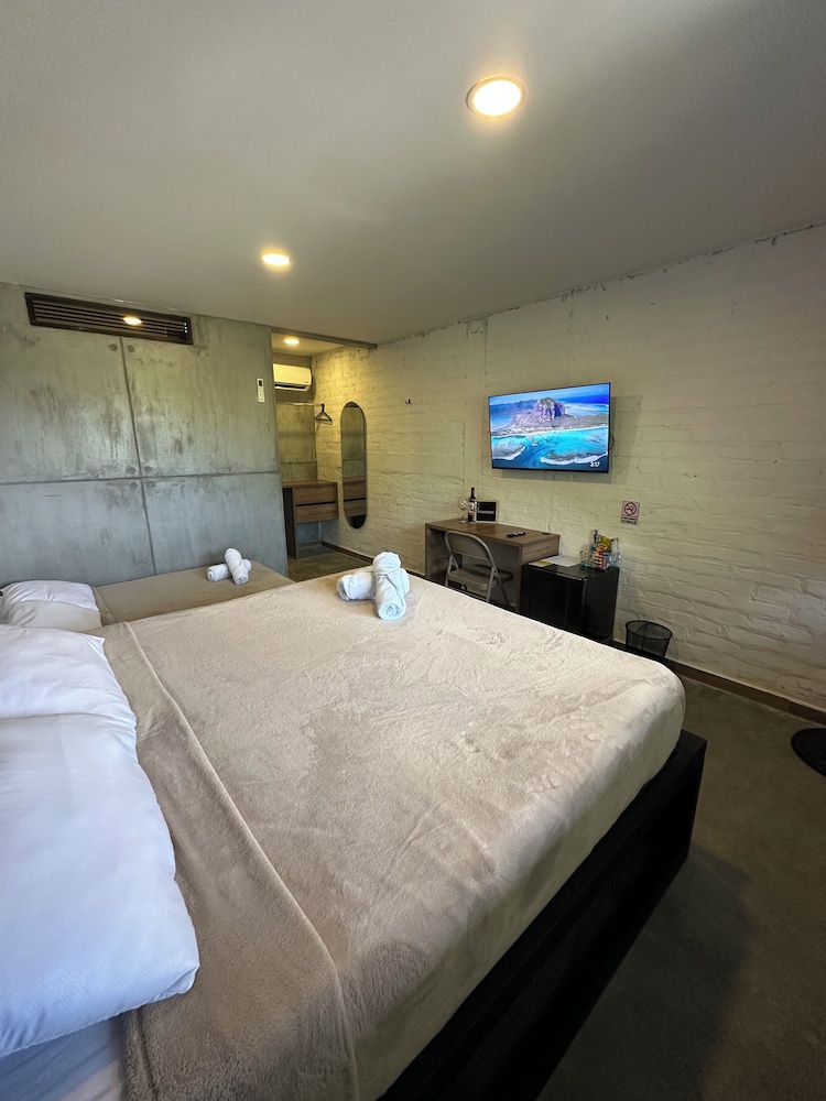 Superior Quadruple Room  with Air Conditioning photo 1