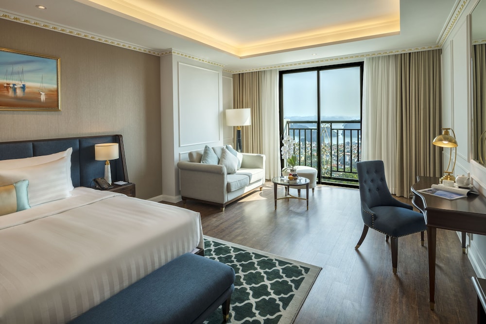 Deluxe Double Room, Bay View - Photo 10