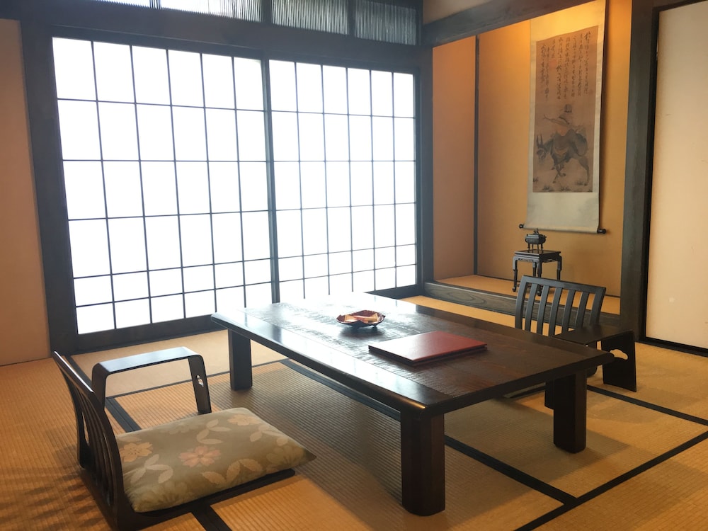 Japanese-Style Premium Room with Open-Air Bath - Annex　(with Basic Dinner & Breakfast) photo 2
