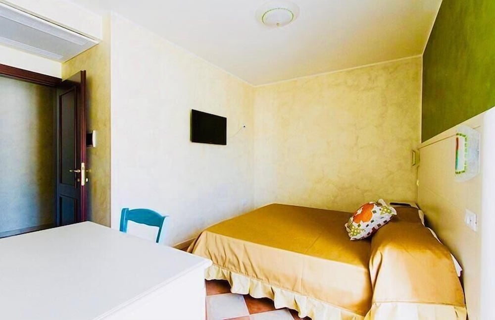 Triple Room photo 3