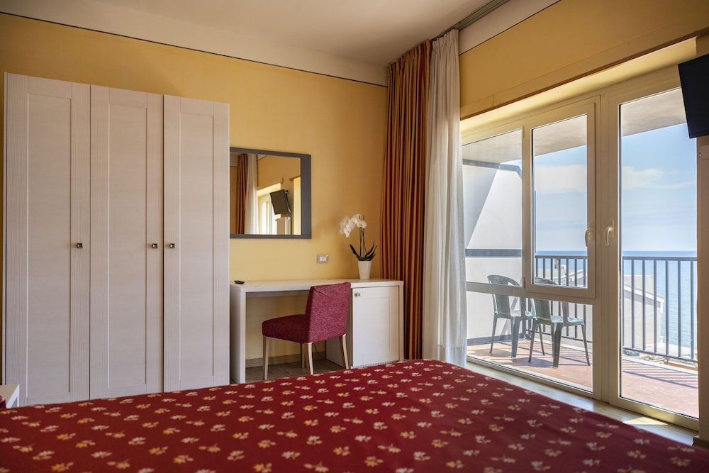 Standard Room, Sea View