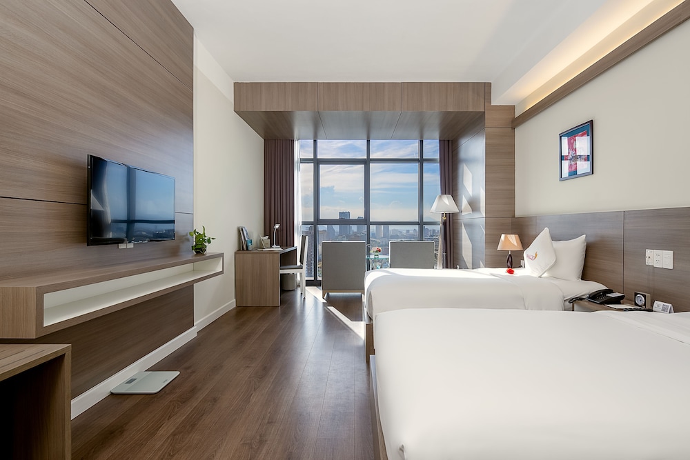 Deluxe Twin Room, City View photo 2