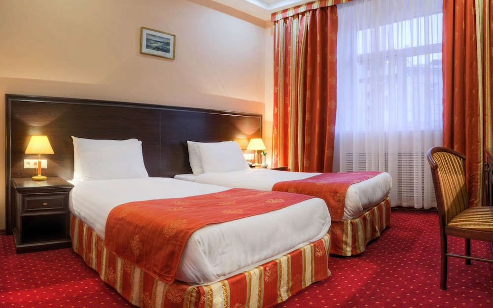 Standard Double or Twin Room photo 3