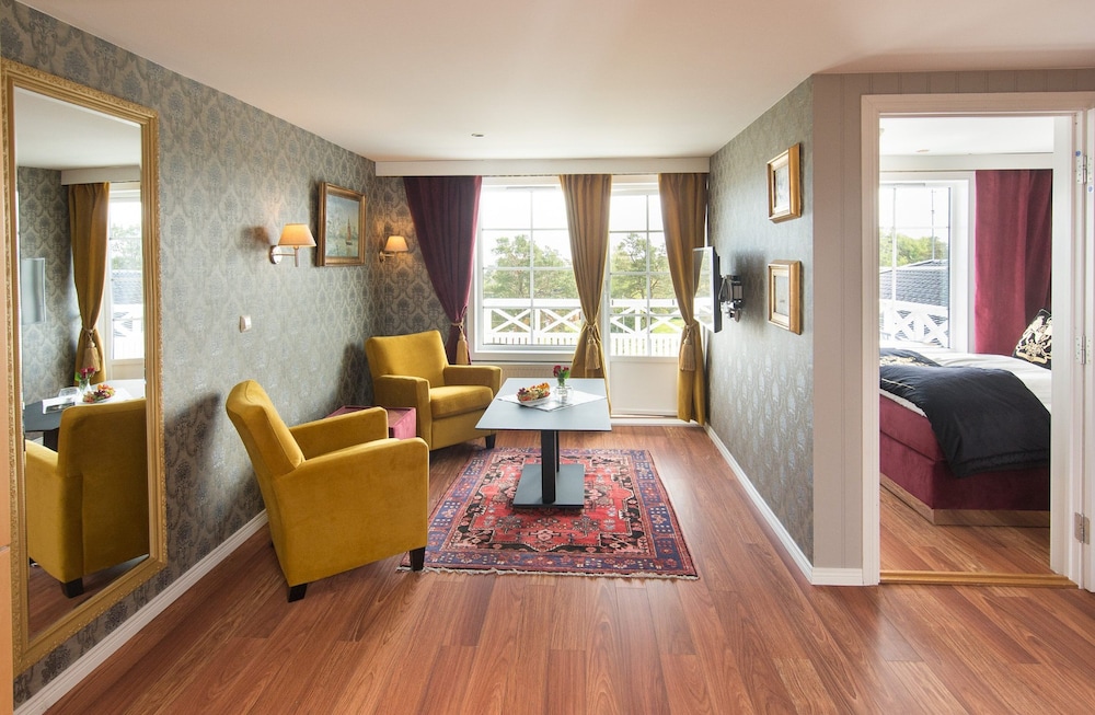 Executive Suite photo 1