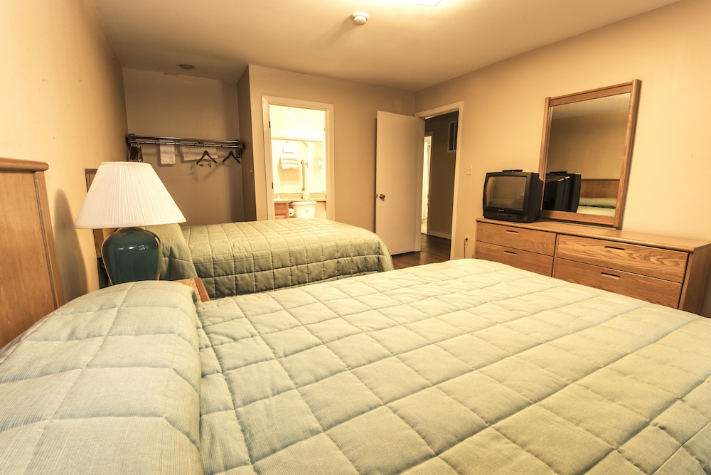 Standard Cottage, 2 Bedrooms, 2 Bathrooms, Lakeside photo 1