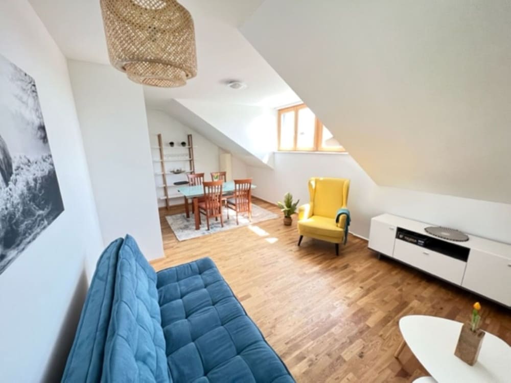 Apartment photo 2