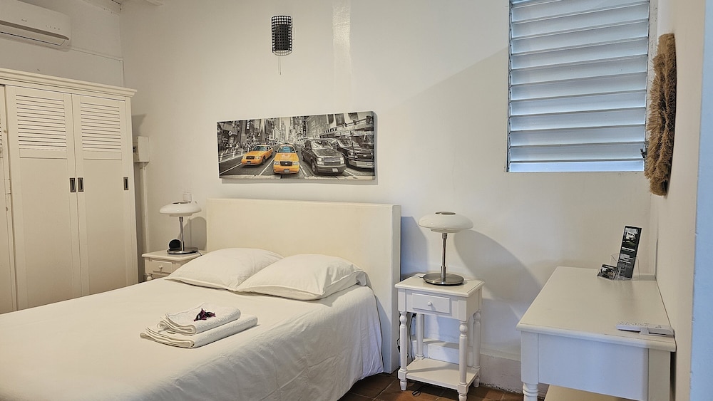 Comfort Bungalow, 1 Double Bed with Sofa bed, Private Bathroom photo 1