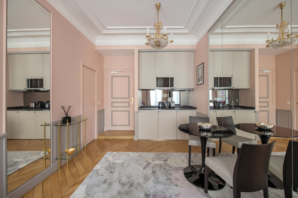 Deluxe Studio Suite (TOPAZE) photo 3