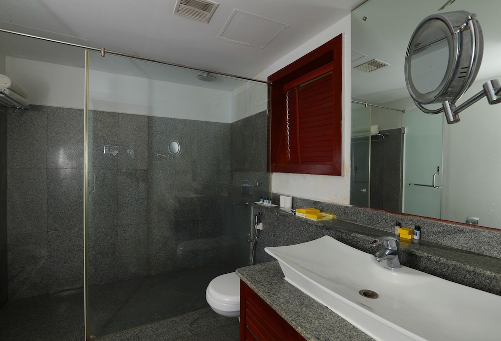 Imperial Ocean View Room photo 2