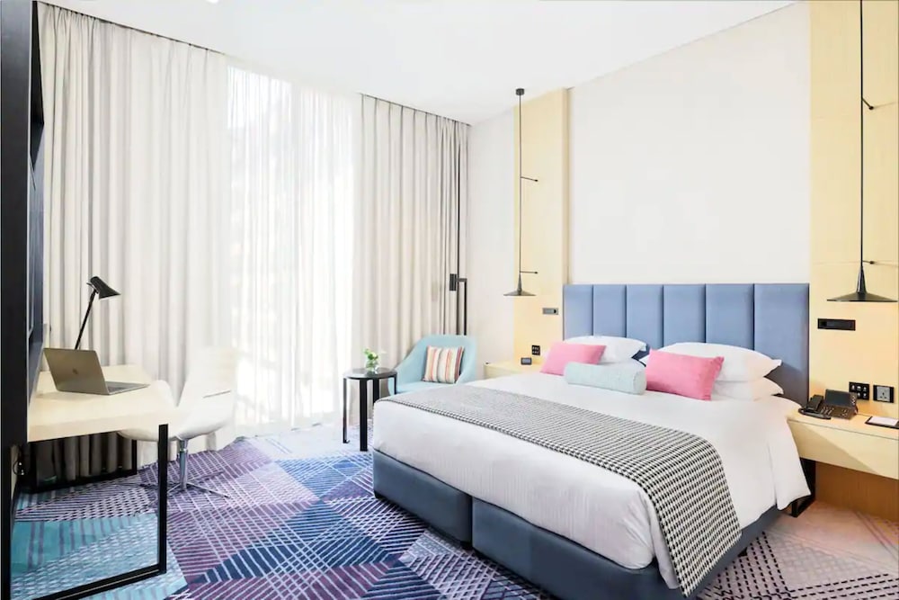 Superior Room, 1 King Bed photo 1