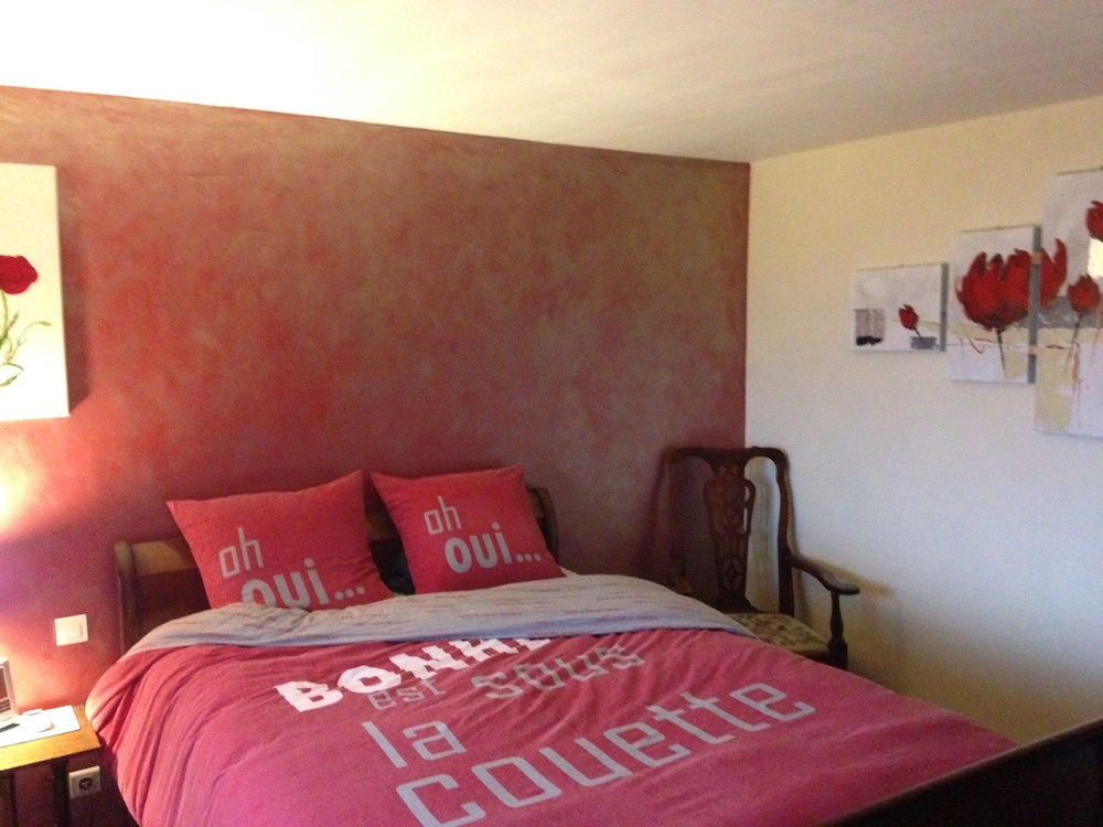 Double Room (Coquelicot) photo 1