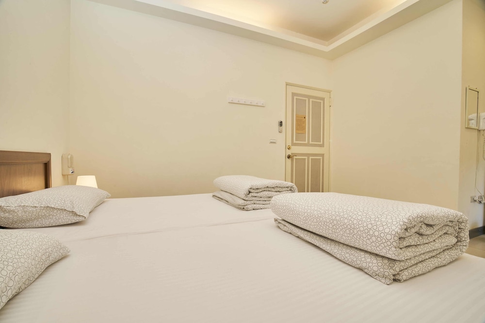 Comfort Twin Room, Shared Bathroom, Mountain View photo 2