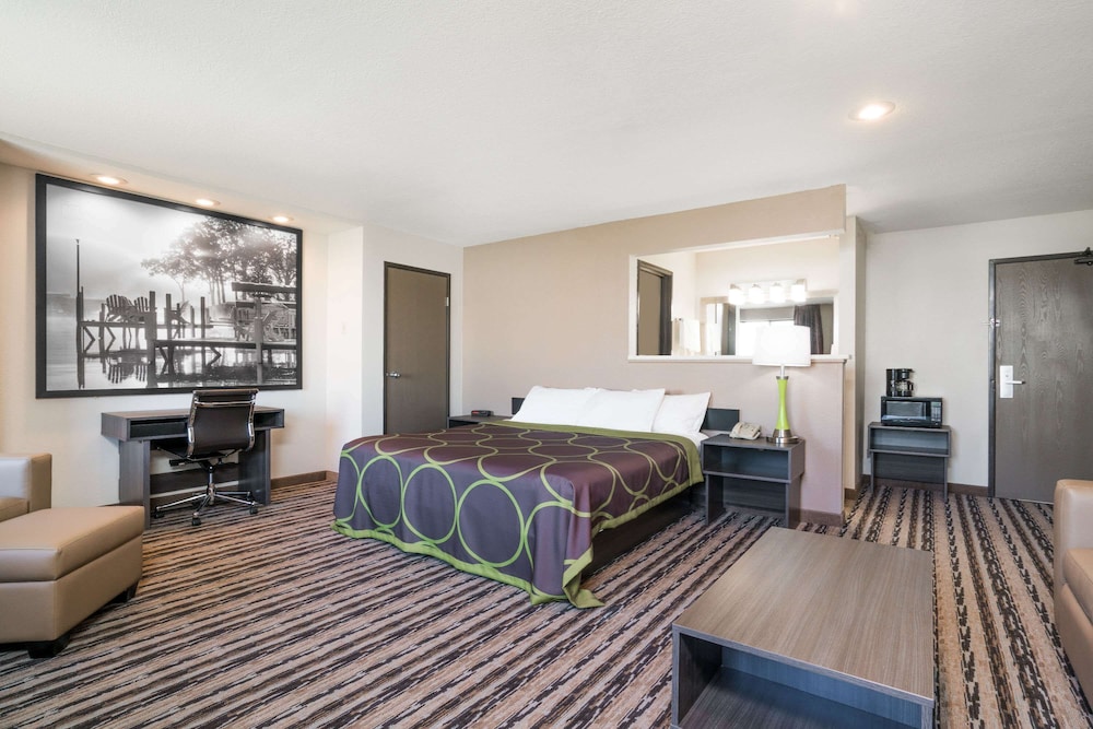 Suite, 1 King Bed with Sofa bed, Non Smoking, Refrigerator & Microwave - Photo 1