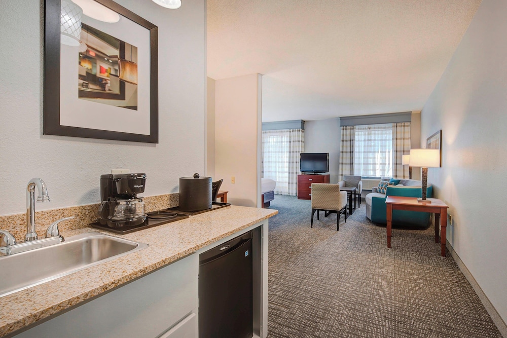 Executive Suite, 1 King Bed with Sofa bed photo 2