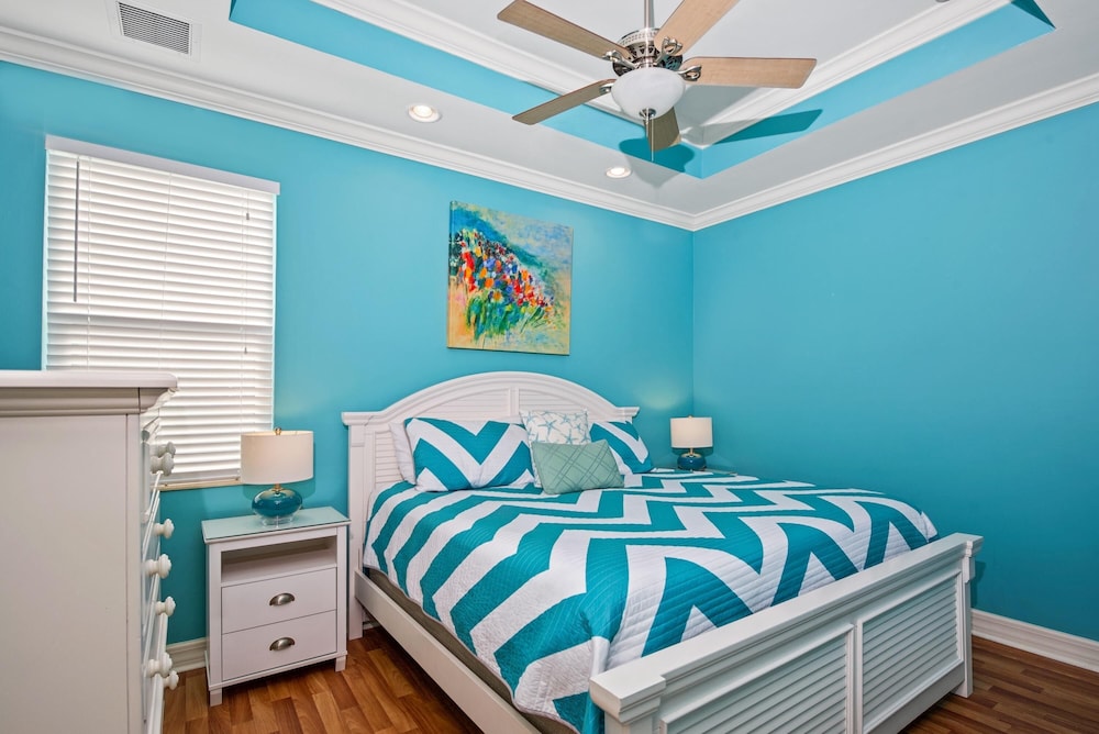 House, Multiple Beds (Drift Inn)
