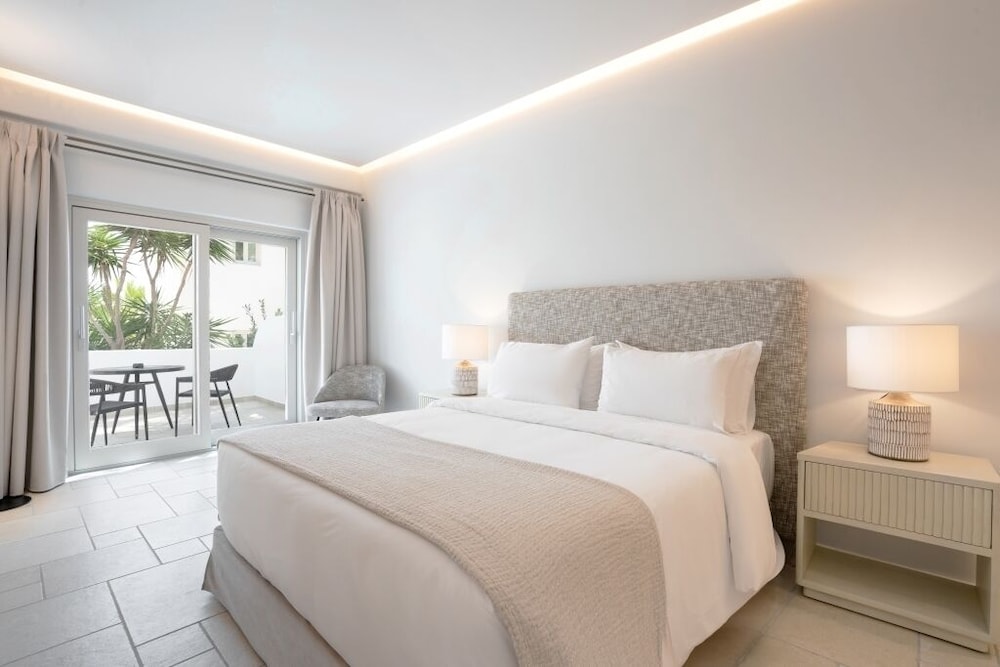 Deluxe Double or Twin Room, Garden View