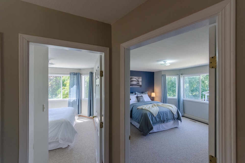 Deluxe Suite, 2 Bedrooms, Garden View photo 3