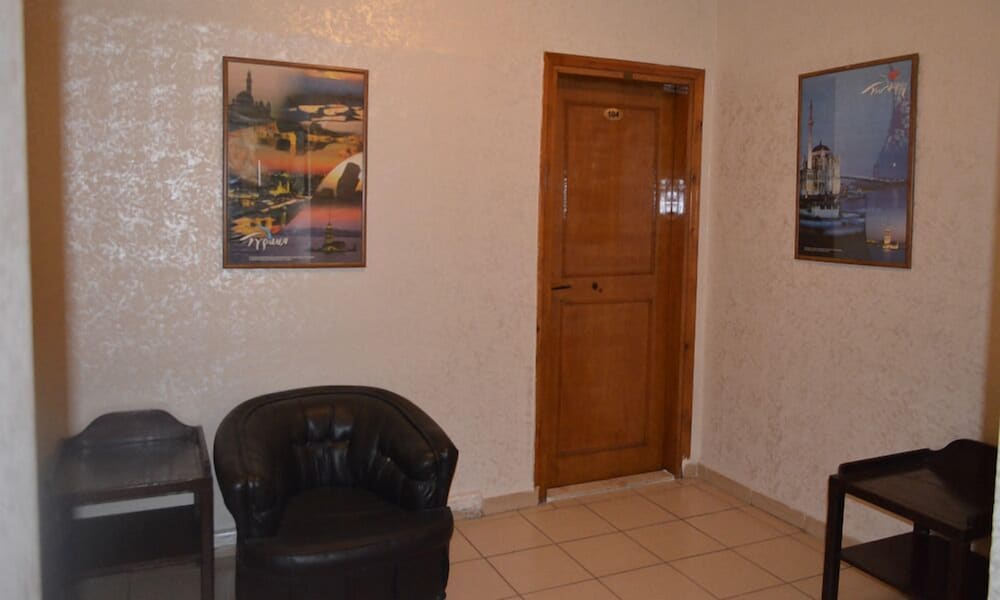 Economy Single Room, Shared Bathroom photo 2