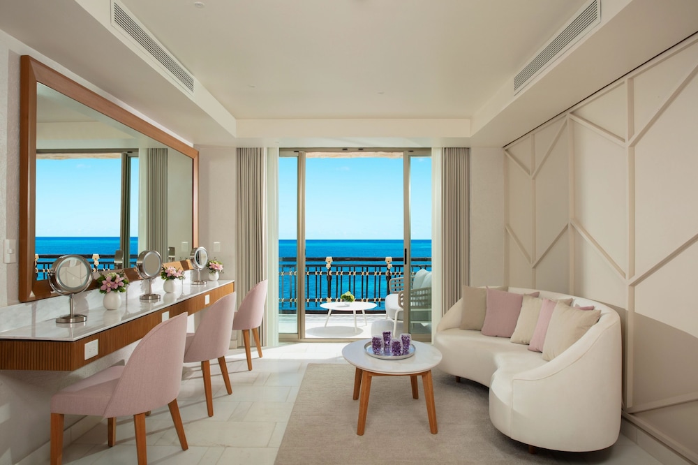 Preferred Club Ocean Front Bridal Suite - Photo 4