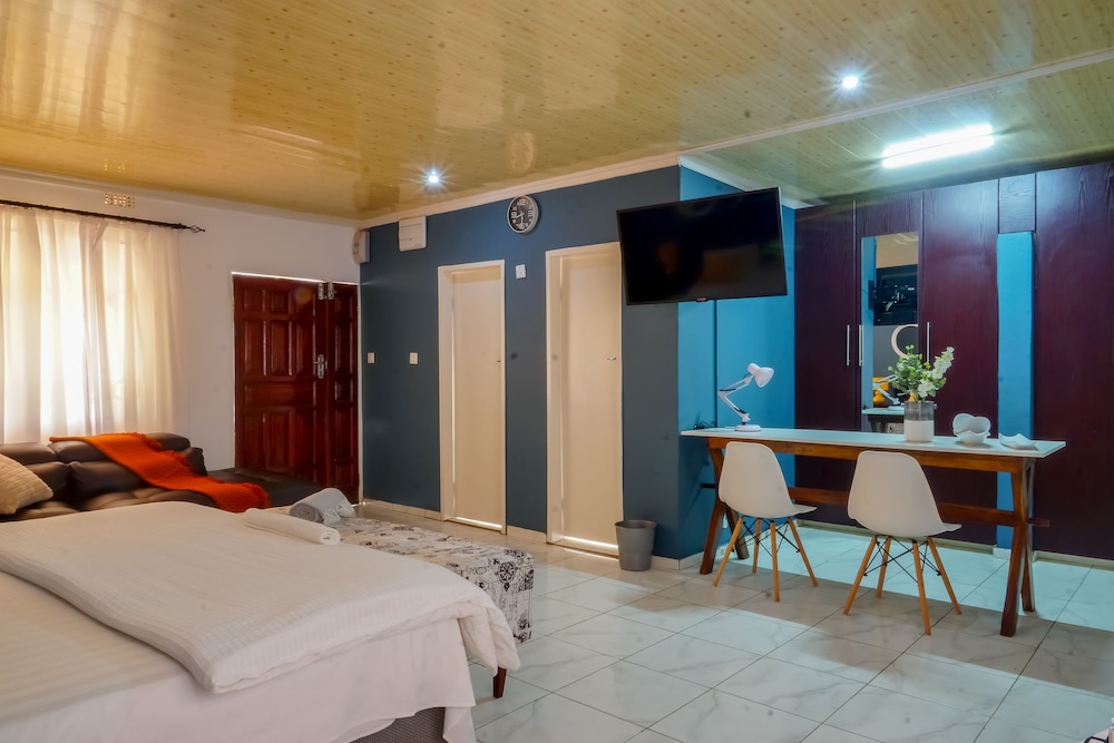 Executive Apartment photo 2