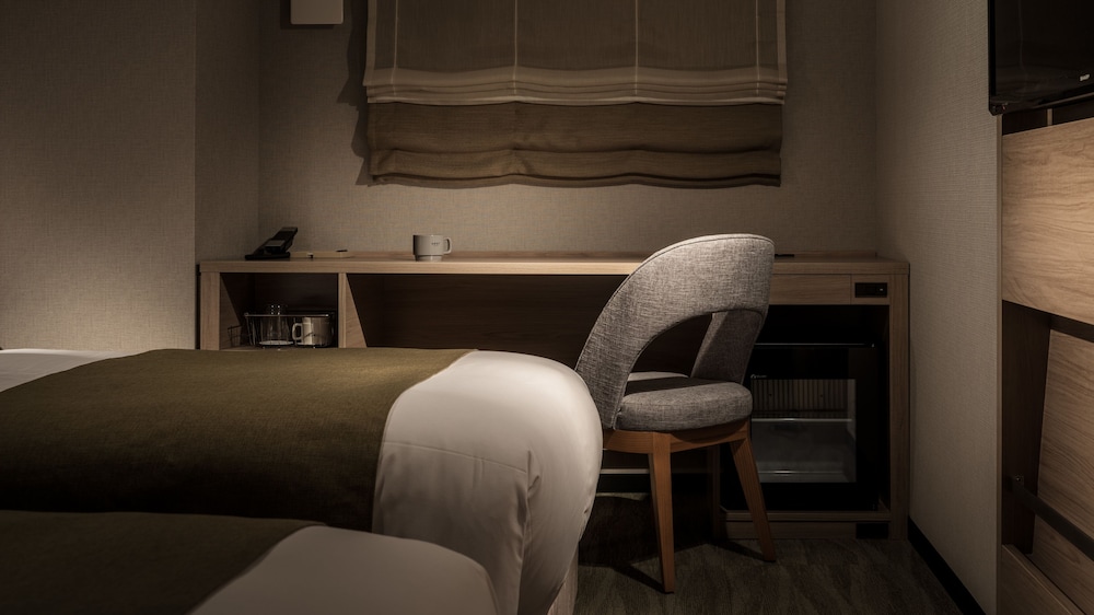 Adjoining Room (Twin and Twin Room) 18sqm × 2 rooms, Non Smoking photo 2