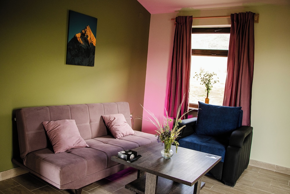 Family Double Room, Mountain View photo 2