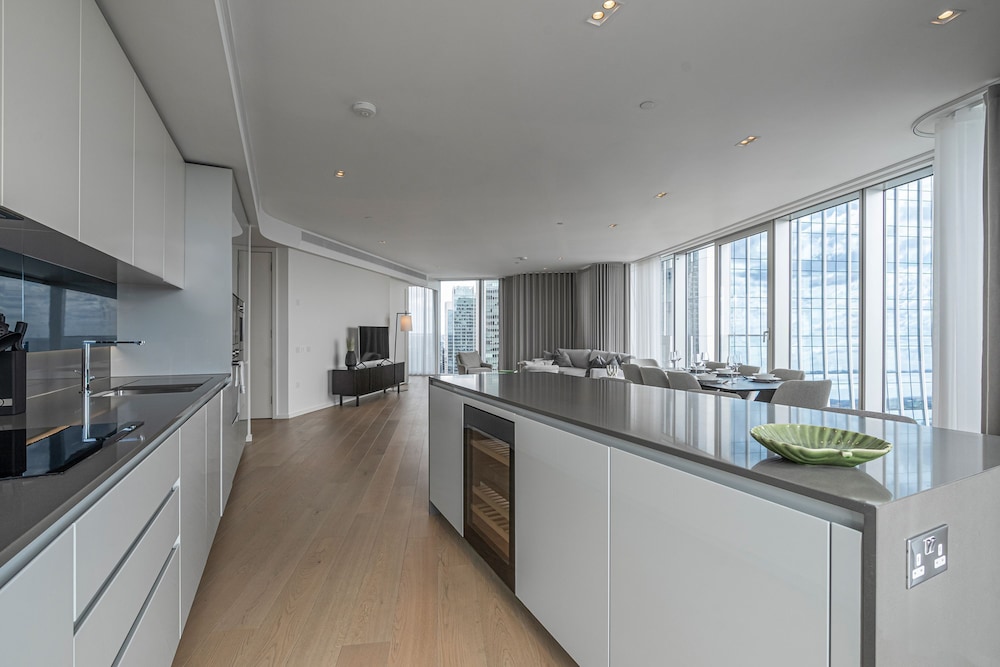 Deluxe Riverside Lejlighed Med Udsigt Over Byen, Billede 30