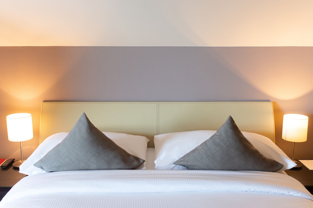 Junior Suites with Alps and Lakeview