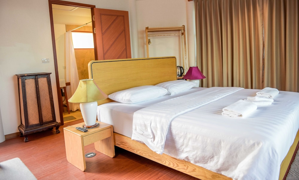 Deluxe Double with Sea View - Photo 3