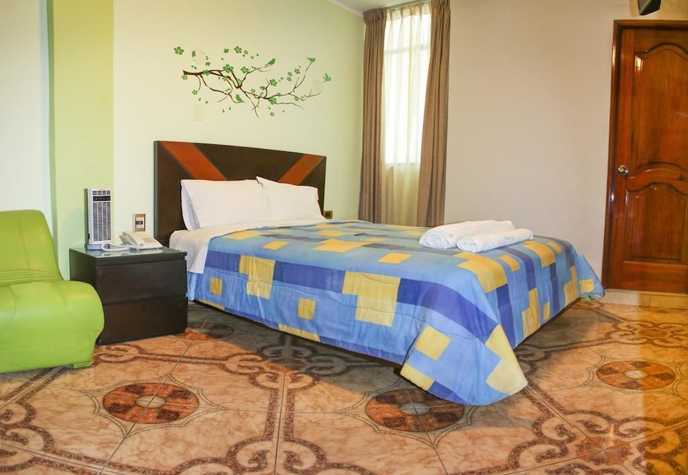 Double Room (Interior)