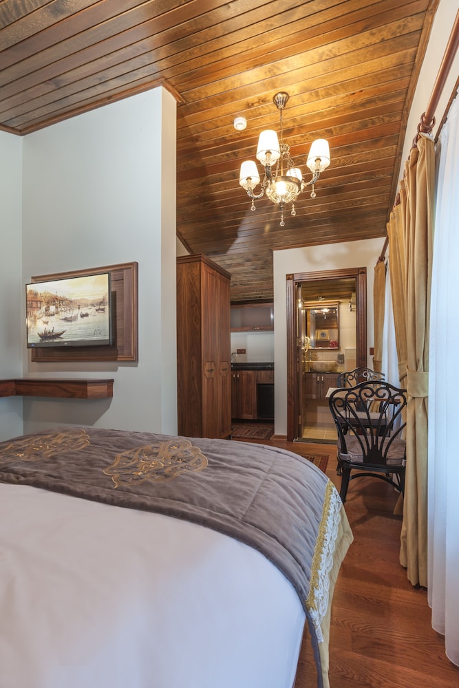Deluxe Suite, 2 Bedrooms, 2 Bathrooms, City View photo 3