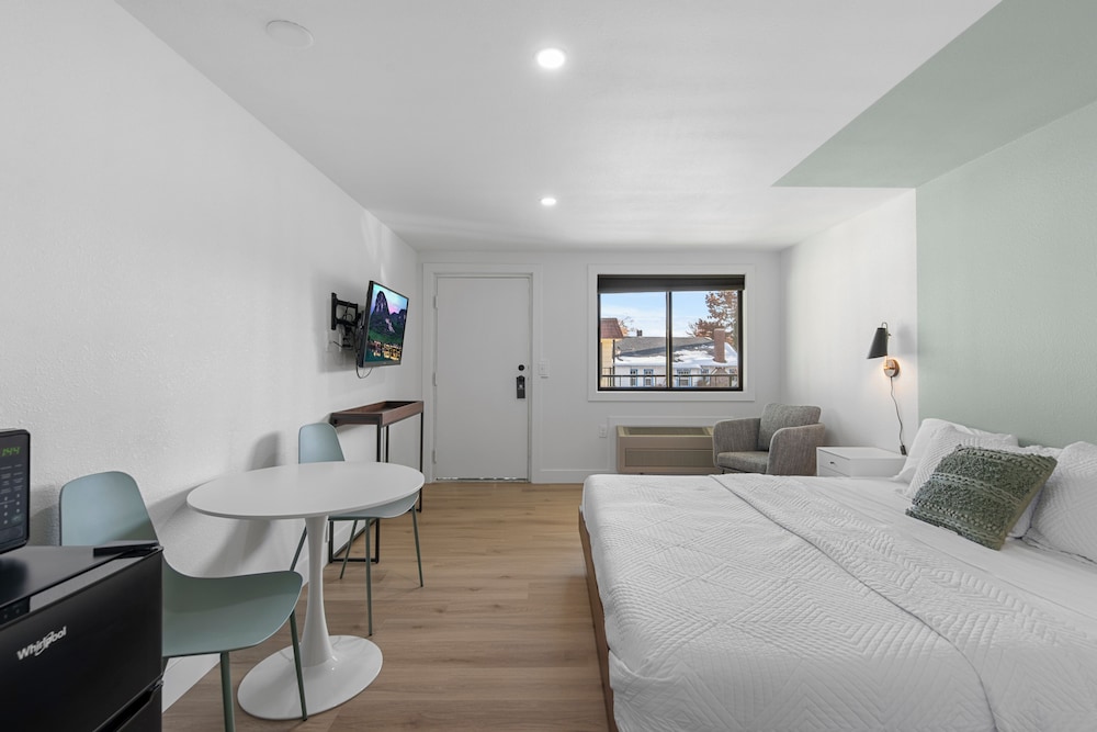 Premium Room, 1 King Bed